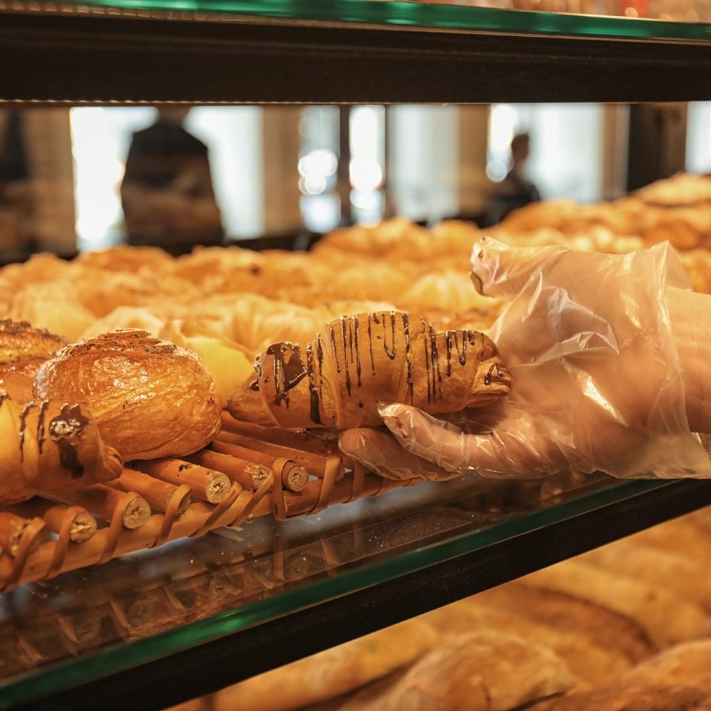 Auslage in einer Bäckerei