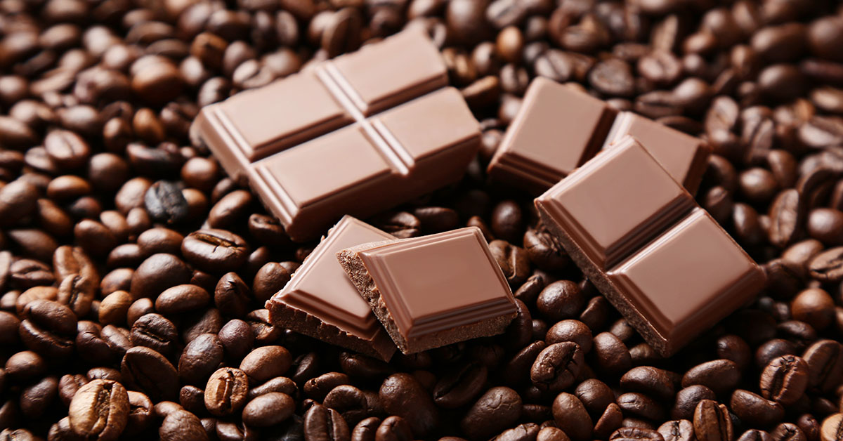 Schokolade und Kaffebohnen