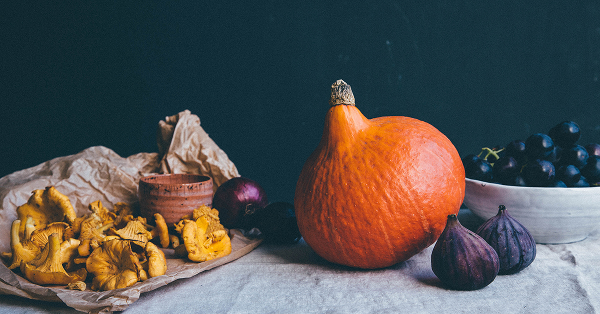 Stillleben mit Herbst-Lebensmitteln