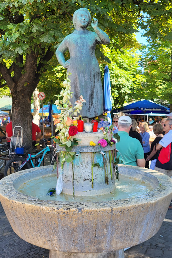 Trinkbrunnen auf dem Viktualienmarkt