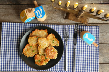 Latkes, kleine Kartoffelpuffer, zu Hanukkah