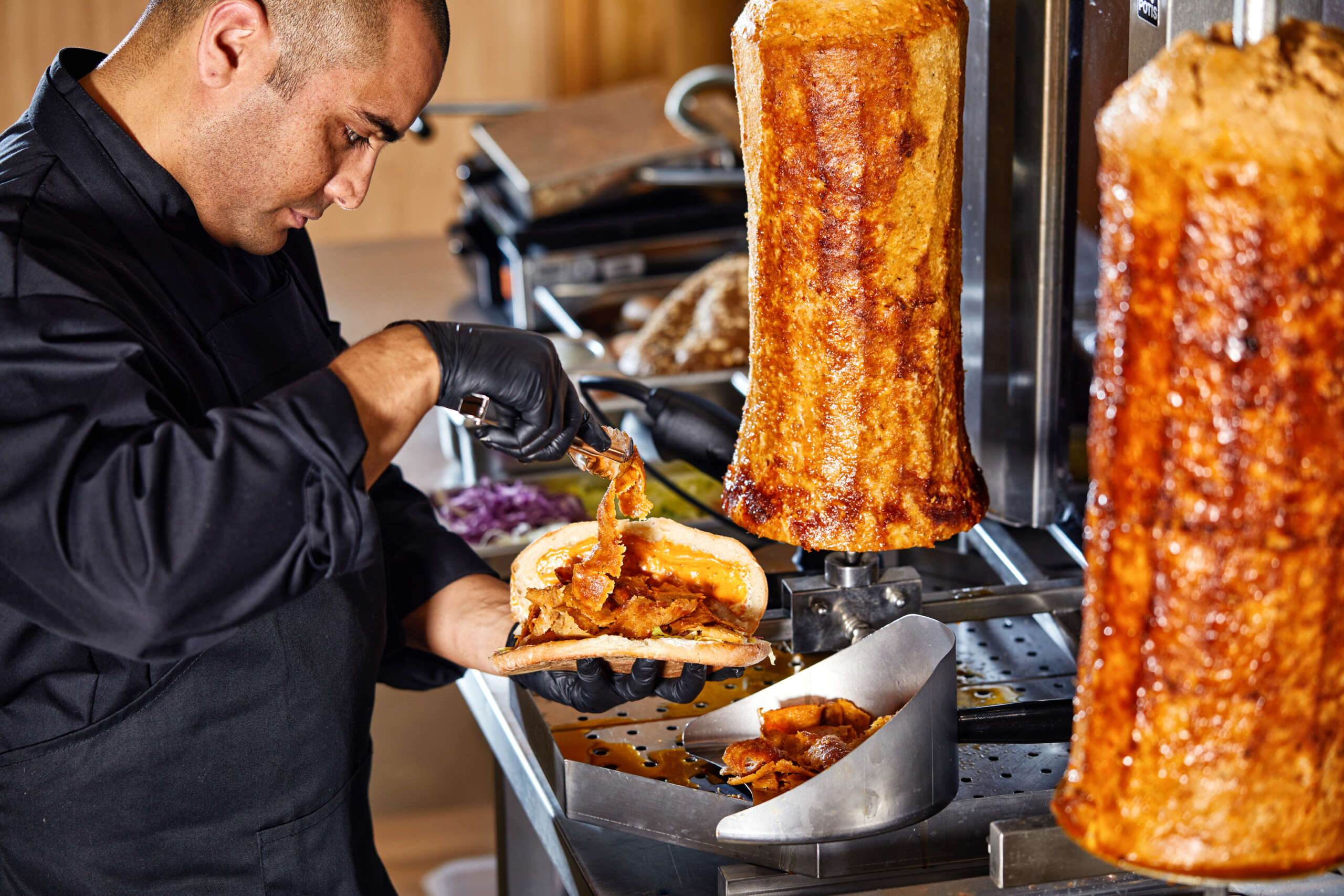 Beim Fleischersatz wurde die perfekte Konsistenz erreicht, sodass beim Döner optisch und von der Konsistenz kein Unterschied zu spüren ist.