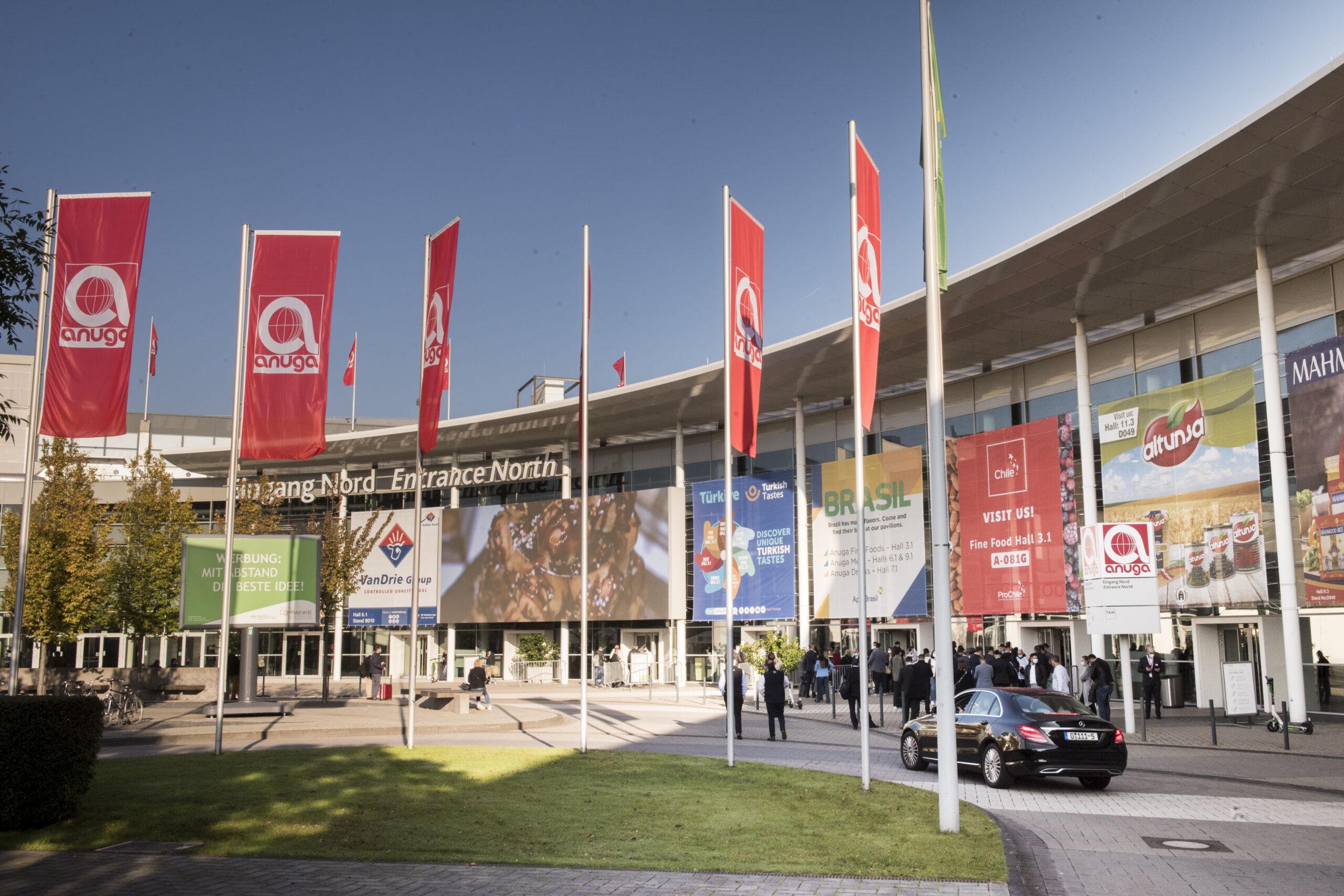 Der Nordeingang der Messe Köln während der Anuga 2023.